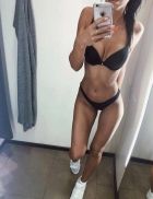 Дорина, 8 981 790-29-63 Дорина, 30 лет — эротический массаж пениса